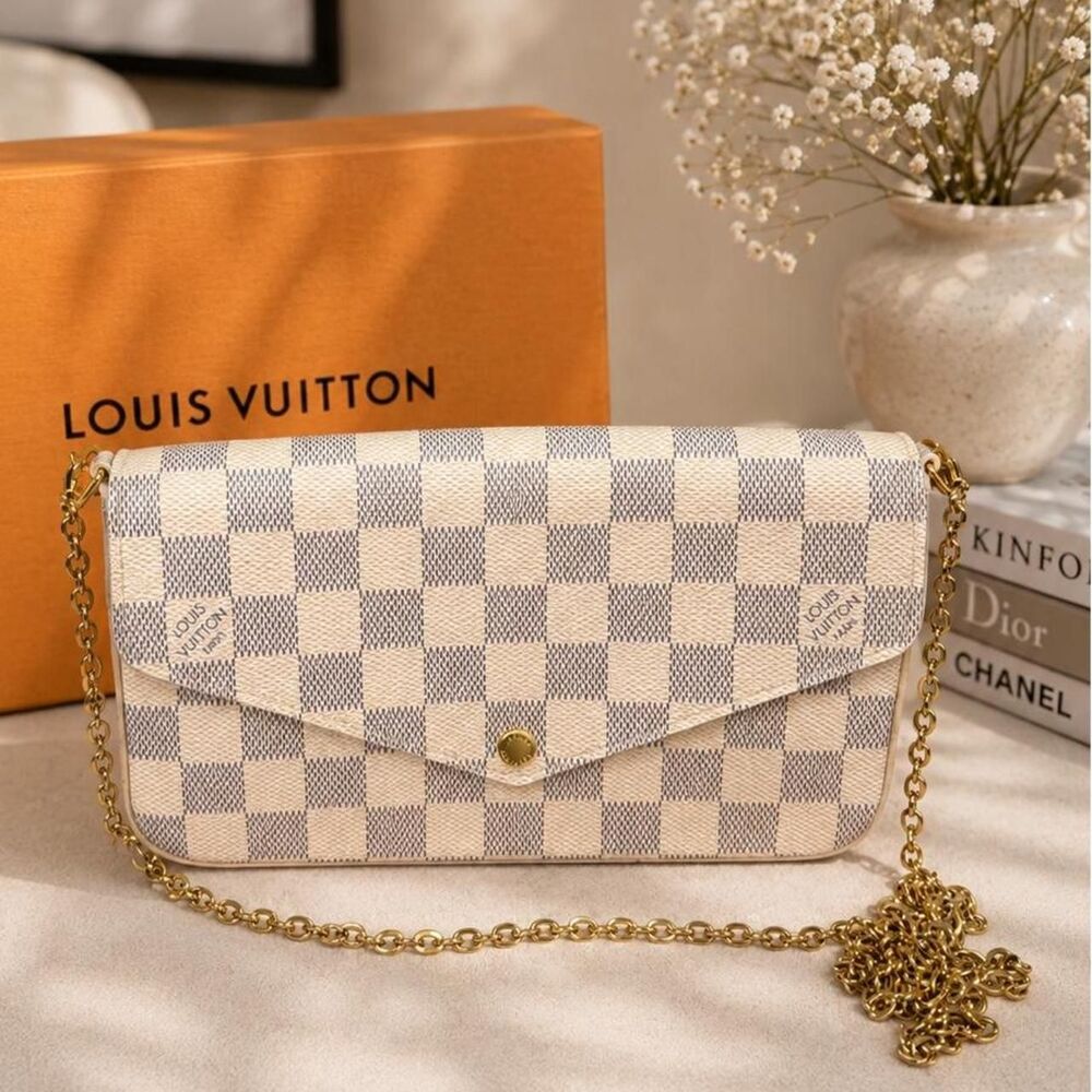 Louis-vuitton Women's White and Cream Bag